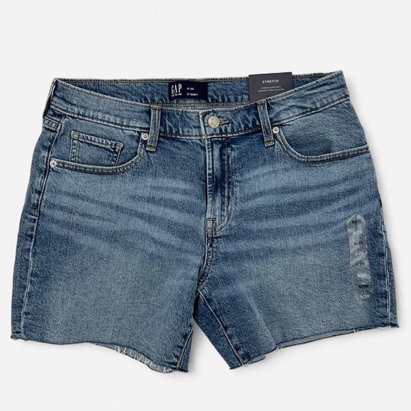 GAP Pants - Gap Denim Shorts in Medium Wash with Frayed Hem NWT